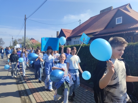 „Niebieskie Igrzyska” - przemarsz.